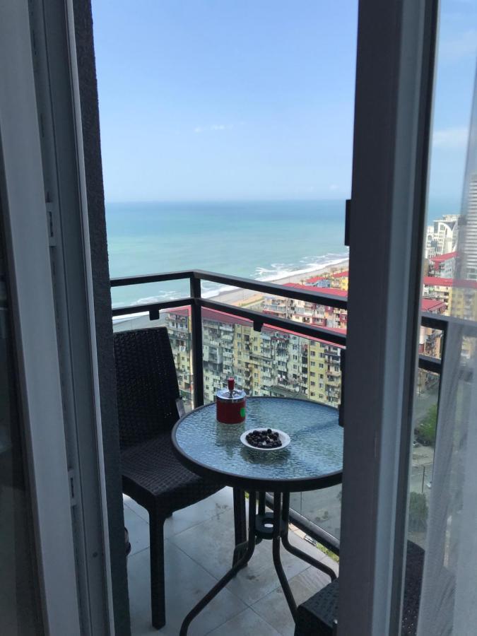 Nbg Towers 2 Appartaments Batumi Eksteriør billede